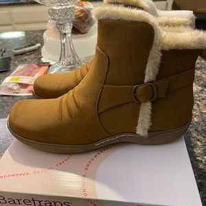Woman’s boots 9.5 medium